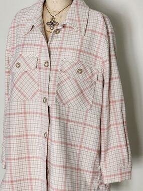 NWOT LOFT Soft Pink & Cream Plaid Button-Up Shacket